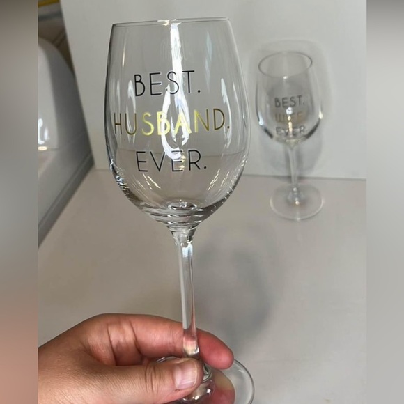 New Wife & Husband Wine Glass Set - Picture 4 of 4